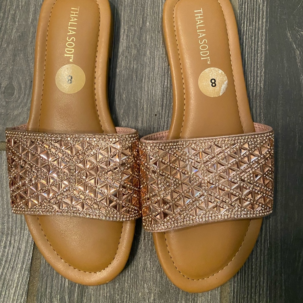 Woman Flat Sandals